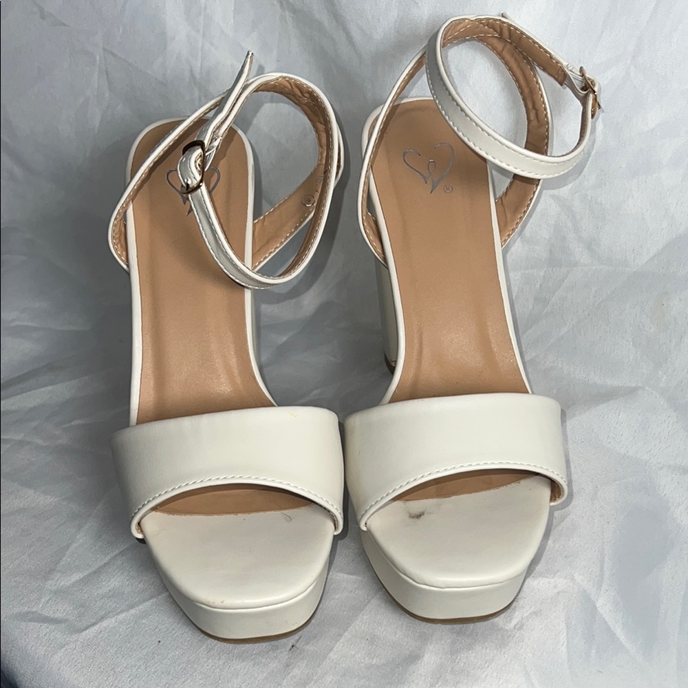 Jane Ivory Platform Vegan Leather Heels (4.5”) - Size 8